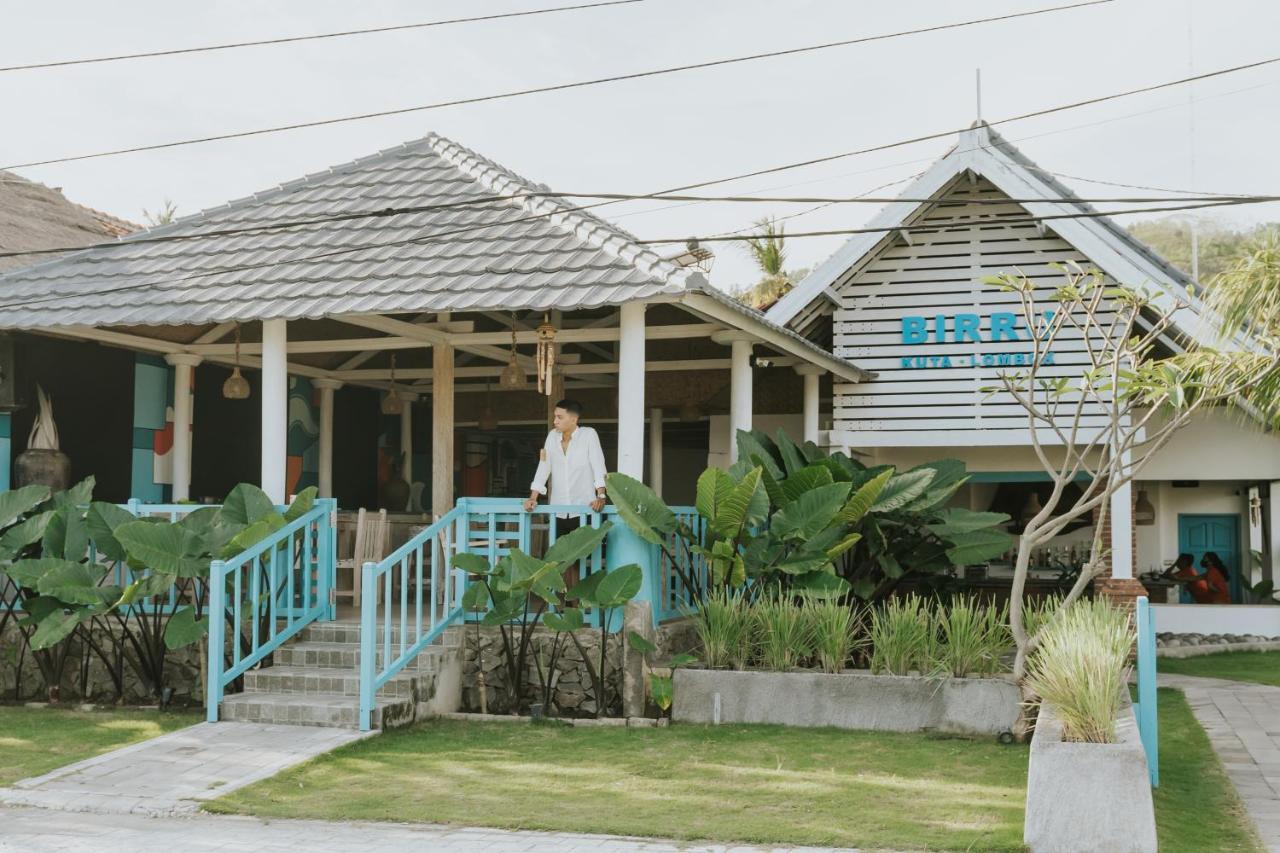 Birru Inn Kuta  Экстерьер фото